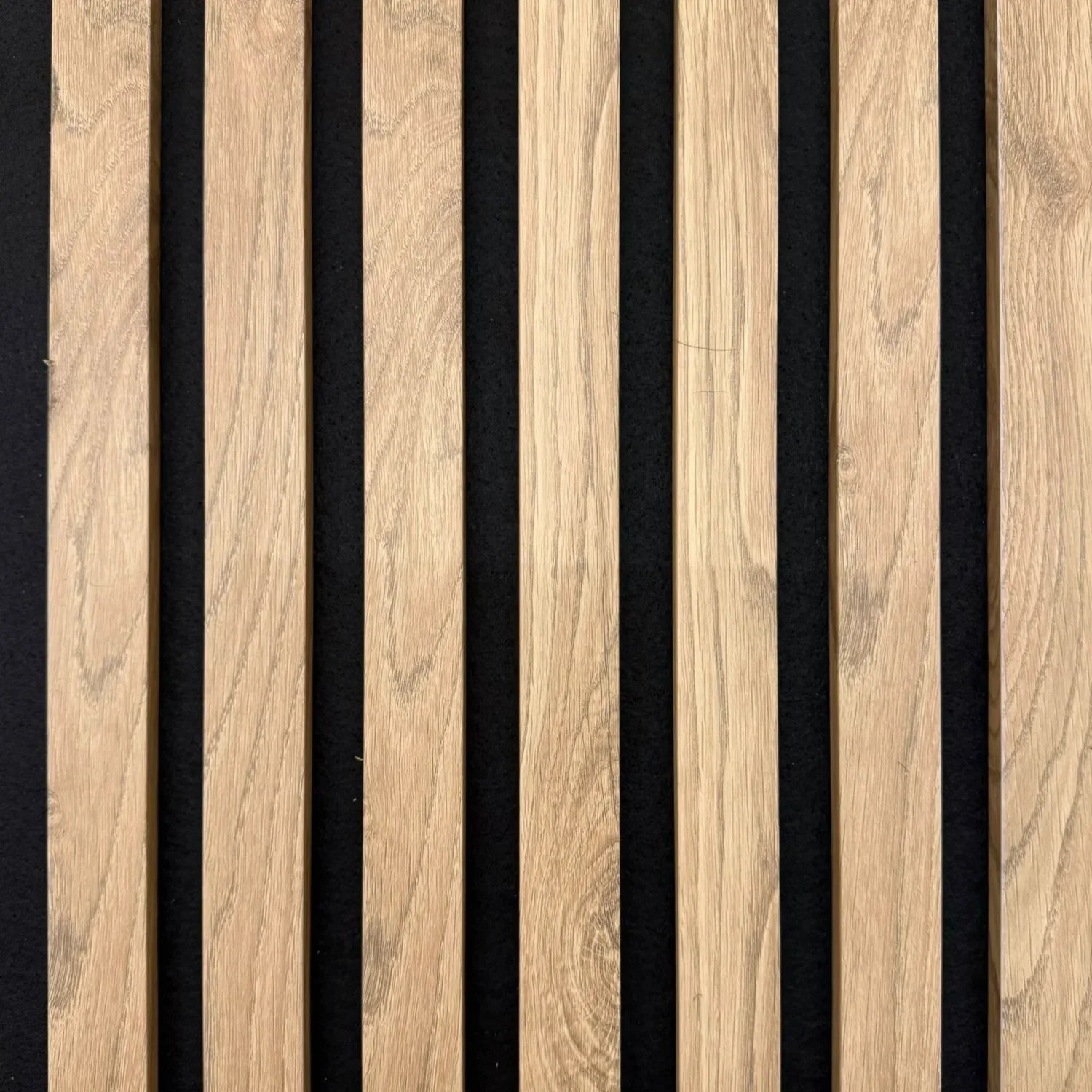 Inspira Akusztikus Falpanel - Rusztikus Natúr Tölgy (60x280 cm) Inspira Bútor
