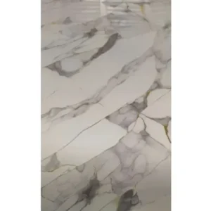 Nagyformátumú PVC falpanel arany erezetes fehér márvány mintával, termékfotó